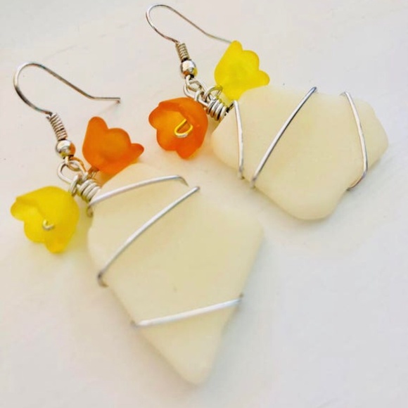“Creamsicle Spring” one of a kind seaglass earrings - sea glass - beach glass - Picture 3 of 5